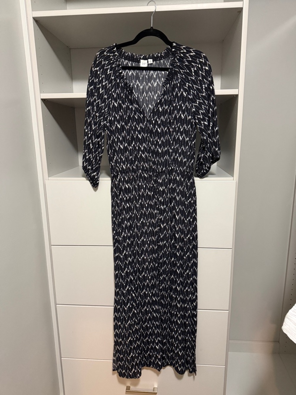 GAP Navy and White Printed V-Neck Maxi Dress